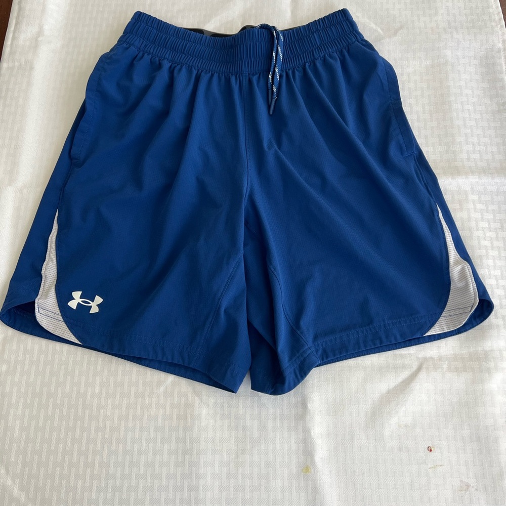 Under Armour Men's Elevated Woven Athletic Shorts | S